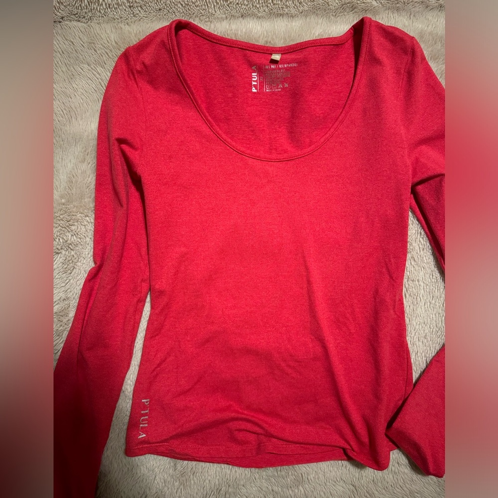 Ptula long sleeve scoopneck top - bombshell